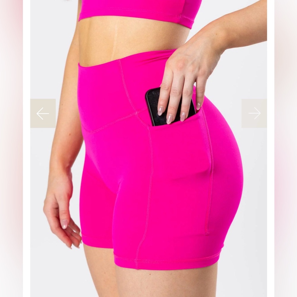 Paragon Empower Sculptseam™ Plus Pocket Short Crush Pink